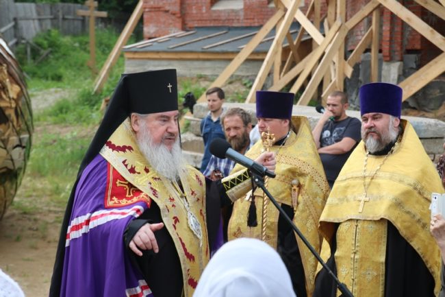 Архиепископ Зосима совершил визит в город Чусовой